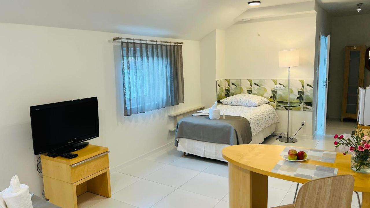 Azyl Hotel Legnica Luaran gambar