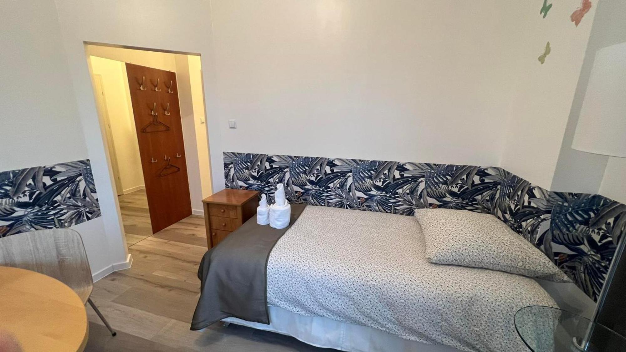 Azyl Hotel Legnica Luaran gambar