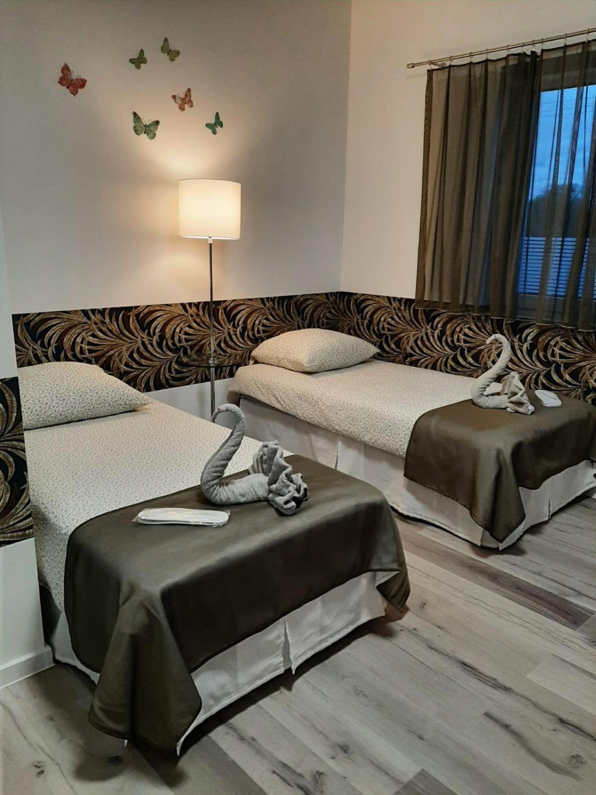 Azyl Hotel Legnica Luaran gambar