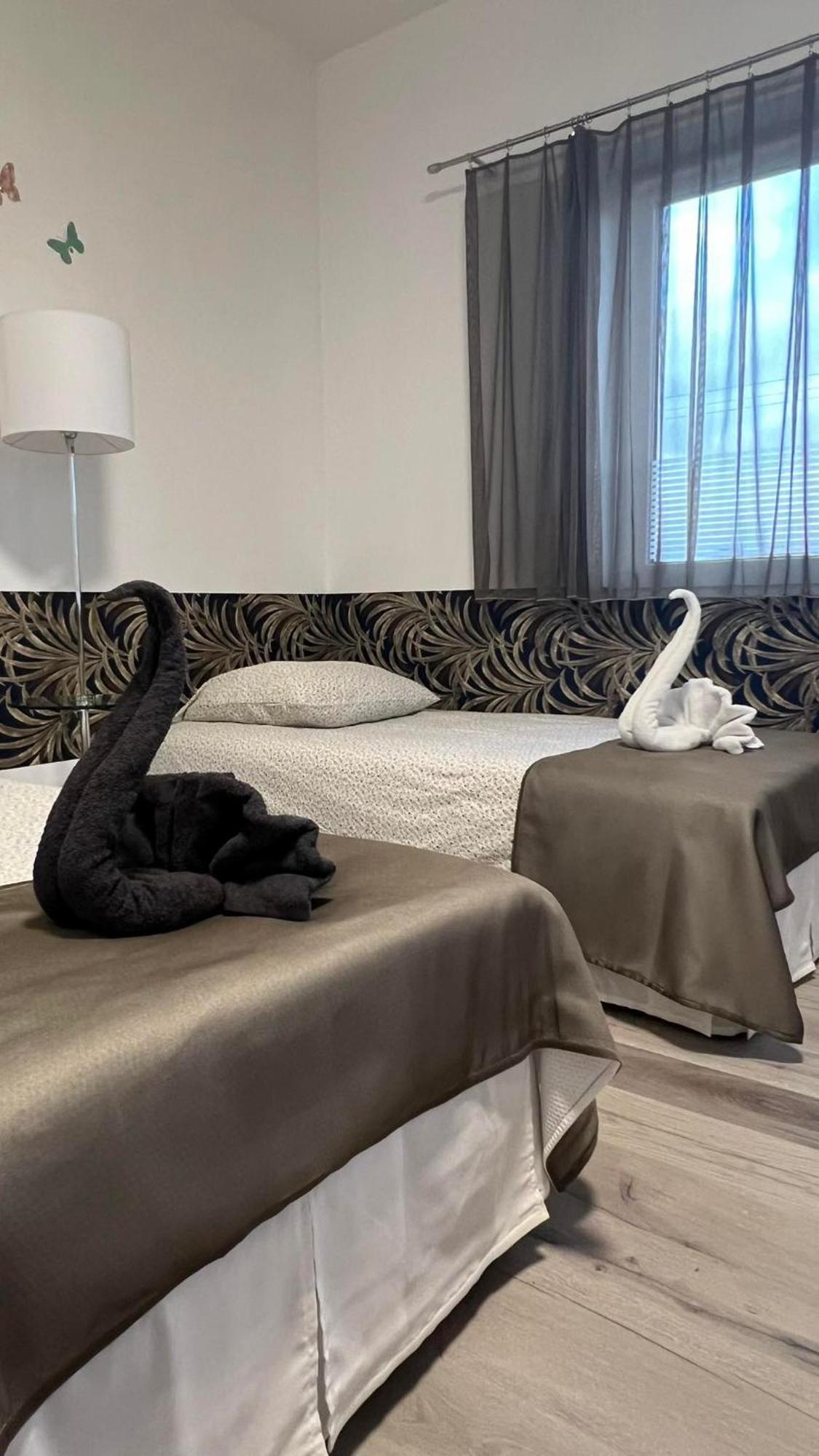 Azyl Hotel Legnica Luaran gambar